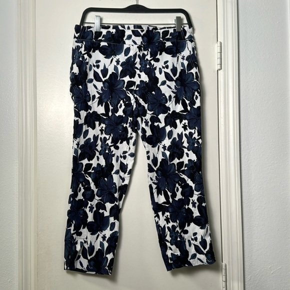 Eliane Rose Elastic Waistband Blue Floral Stretchy Capri Pants Size 12 - Picture 1 of 6